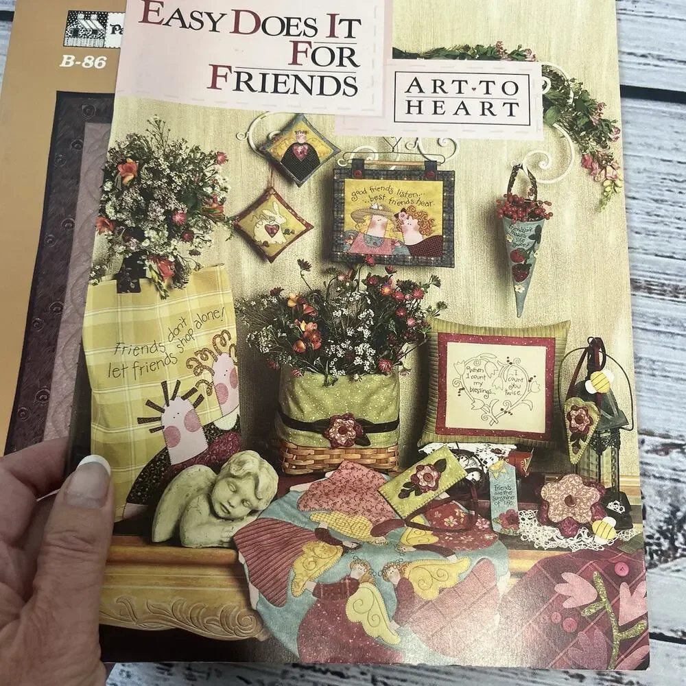 Vintage Set of 12 Craft Quilt Magazines Christmas Cross Stitch Leisure Arts Mugs